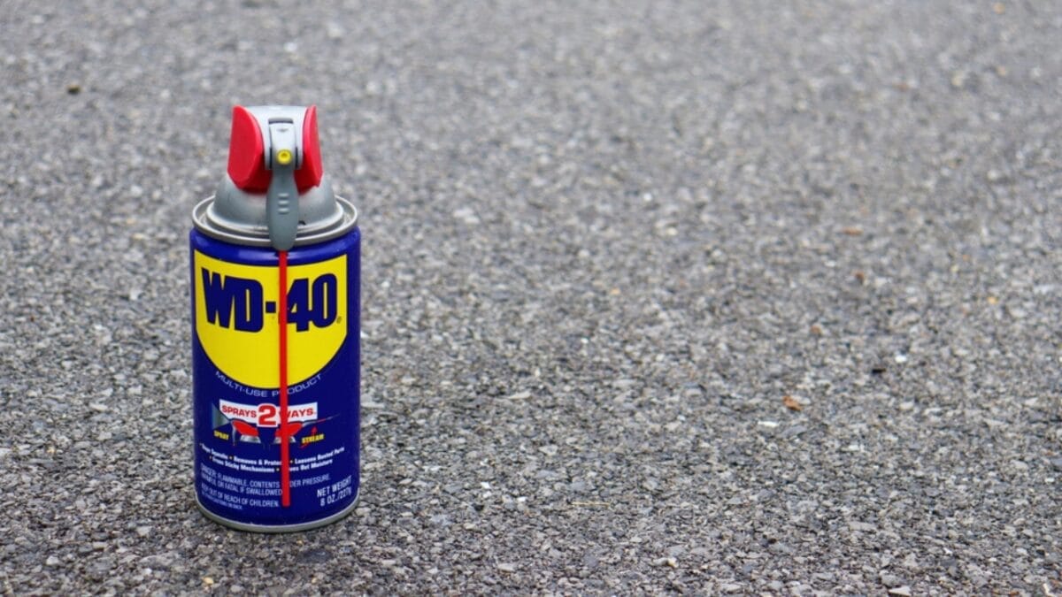 7 Genius Ways to Use WD-40 in Your Laundry Room 7 7 Genius Ways to Use WD-40 in Your Laundry Room - wd 40 gravel ss1602541888