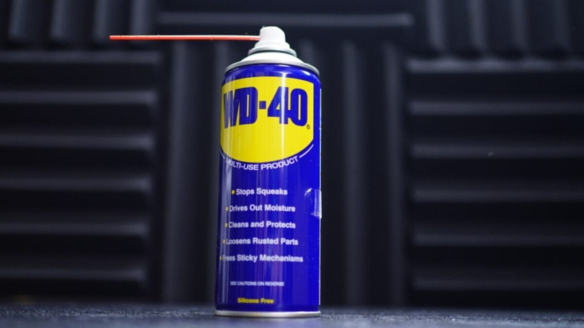 7 Genius Ways to Use WD-40 in Your Laundry Room 3 7 Genius Ways to Use WD-40 in Your Laundry Room - wd 40 on black ss1703086891