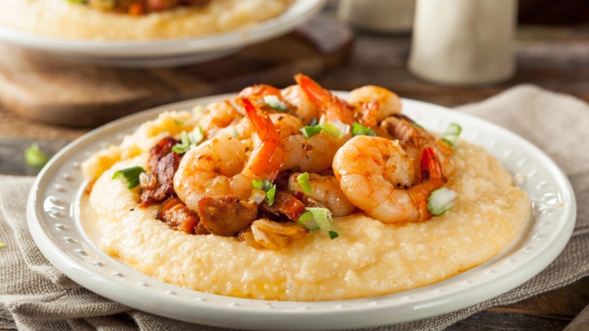 Where to Find the Best Cheap Breakfast in Every State 3 Where to Find the Best Cheap Breakfast in Every State - Alabama shrimp and grits dp98938534