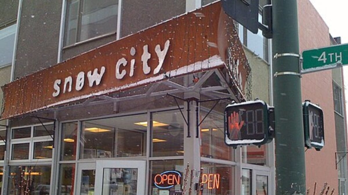 Where to Find the Best Cheap Breakfast in Every State 4 Where to Find the Best Cheap Breakfast in Every State - Alaska wc