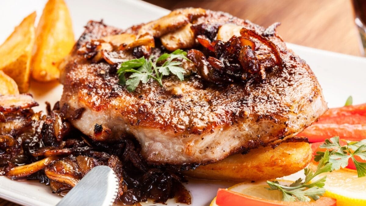 Where to Find the Best Cheap Breakfast in Every State 5 Where to Find the Best Cheap Breakfast in Every State - Arizona pork chops dp47658833