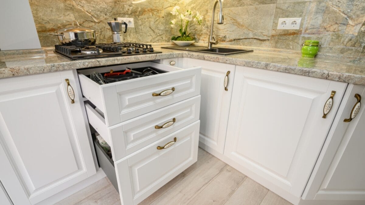 4 Reasons Lower Cabinets are Becoming a Thing of the Past in 2024's Stylish Kitchens 3 4 Reasons Lower Cabinets are Becoming a Thing of the Past in 2024's Stylish Kitchens - Better Organization ss1923979073