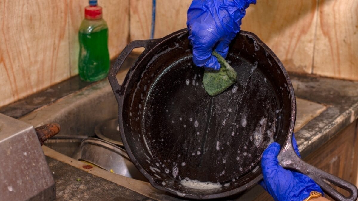 Restoring Your Rusted Cast-Iron Pan is Easier Than You Think - Cleaning Cast Iron ss2358848747