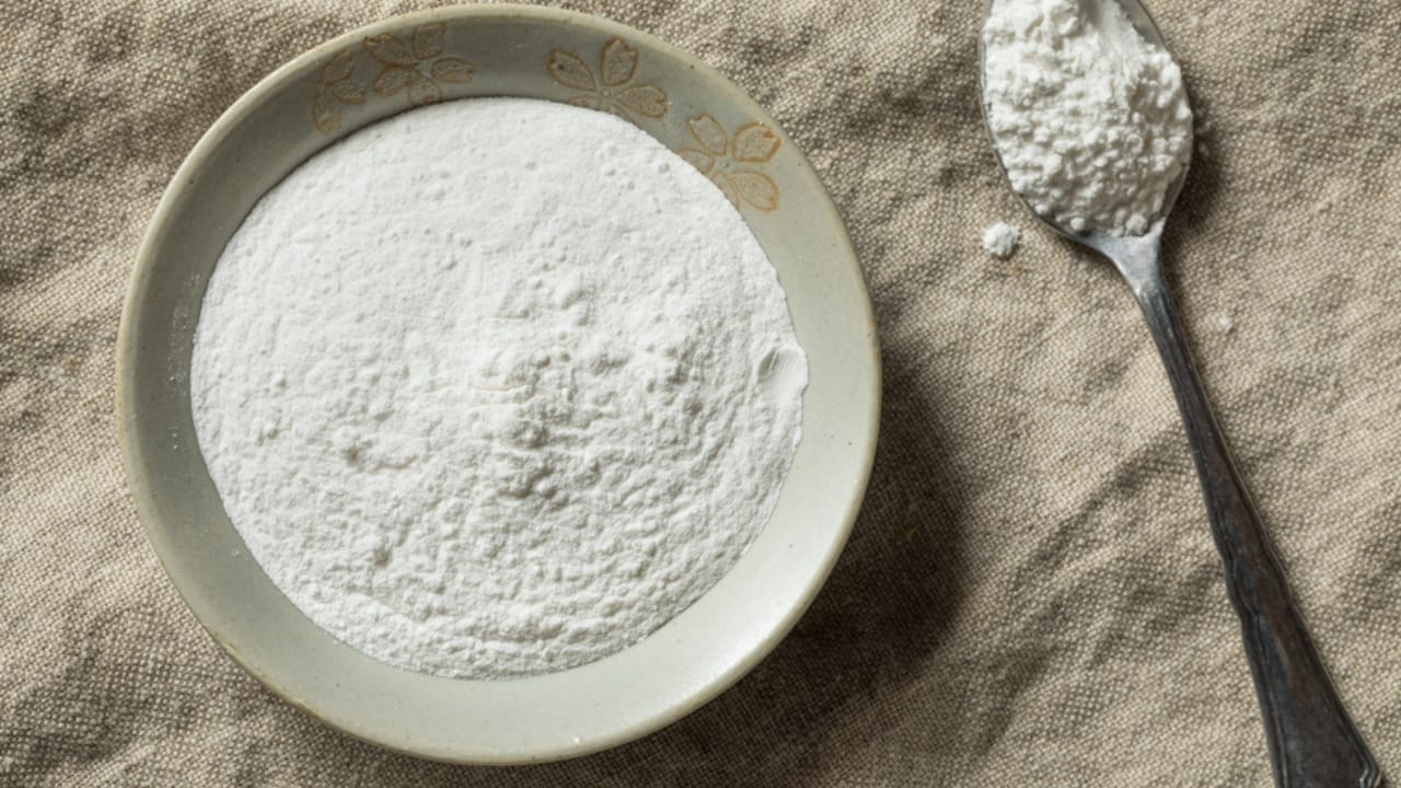 20 Brilliant Cleaning Tips You'll Wish You Knew Sooner 18 20 Brilliant Cleaning Tips You'll Wish You Knew Sooner - Cream of Tartar Spice in a Bowl ss1313274110