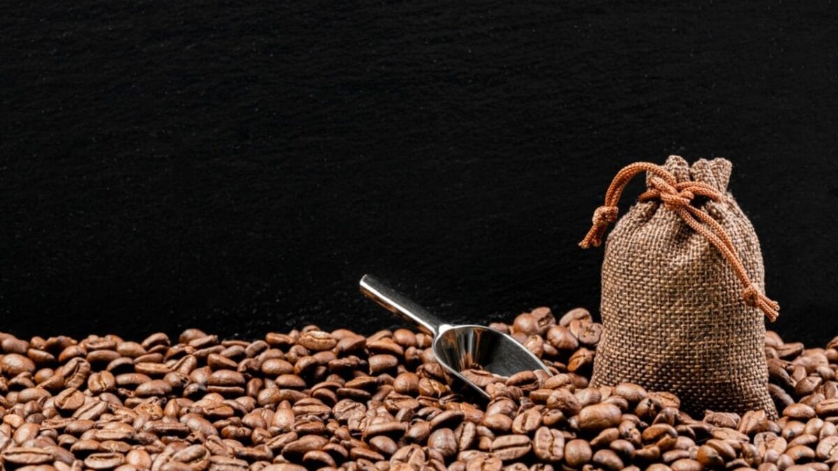 13 Creative & Practical Uses of Coffee Grounds That You Can Do at Home 14 13 Creative & Practical Uses of Coffee Grounds That You Can Do at Home - Fireplace Cleaning ss2207478065