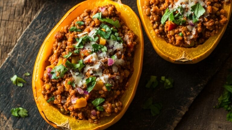 Healthy Comfort Food: A Vegetarian Twist on Sloppy Joes 10 Healthy Comfort Food: A Vegetarian Twist on Sloppy Joes - Lentil Sloppy Joes with Spaghetti Squash