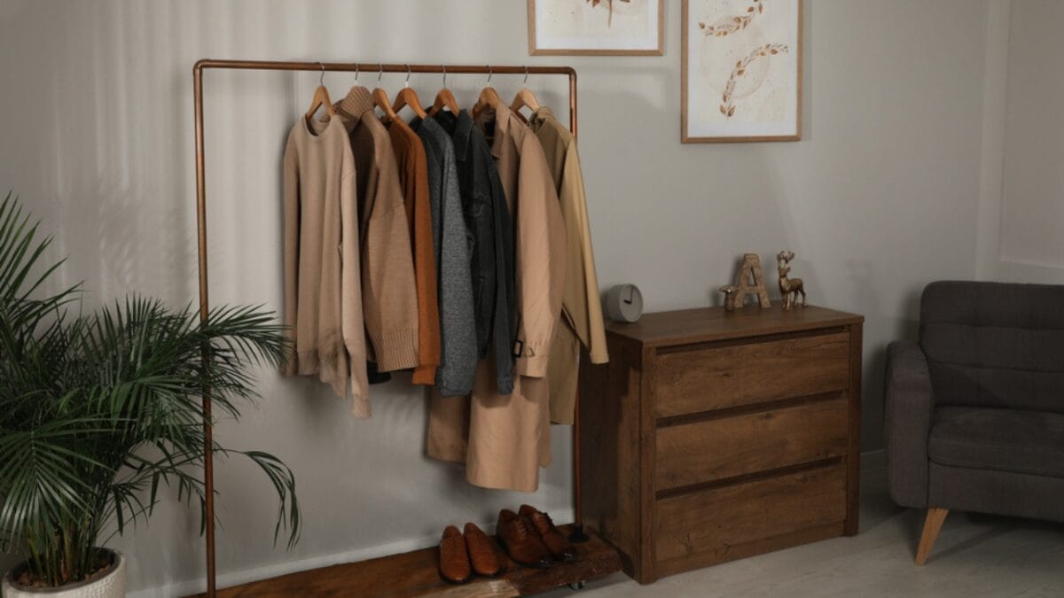 Secondhand Scores: 12 Pre-Loved Pieces Designers Always Buy at Estate Sales 9 Secondhand Scores: 12 Pre-Loved Pieces Designers Always Buy at Estate Sales - Modern Clothes in Rack dp542547798