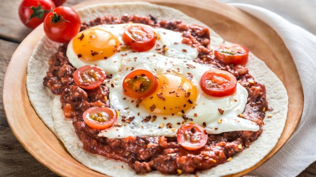 Where to Find the Best Cheap Breakfast in Every State 28 Where to Find the Best Cheap Breakfast in Every State - Montana huevos rancheros dp134383612