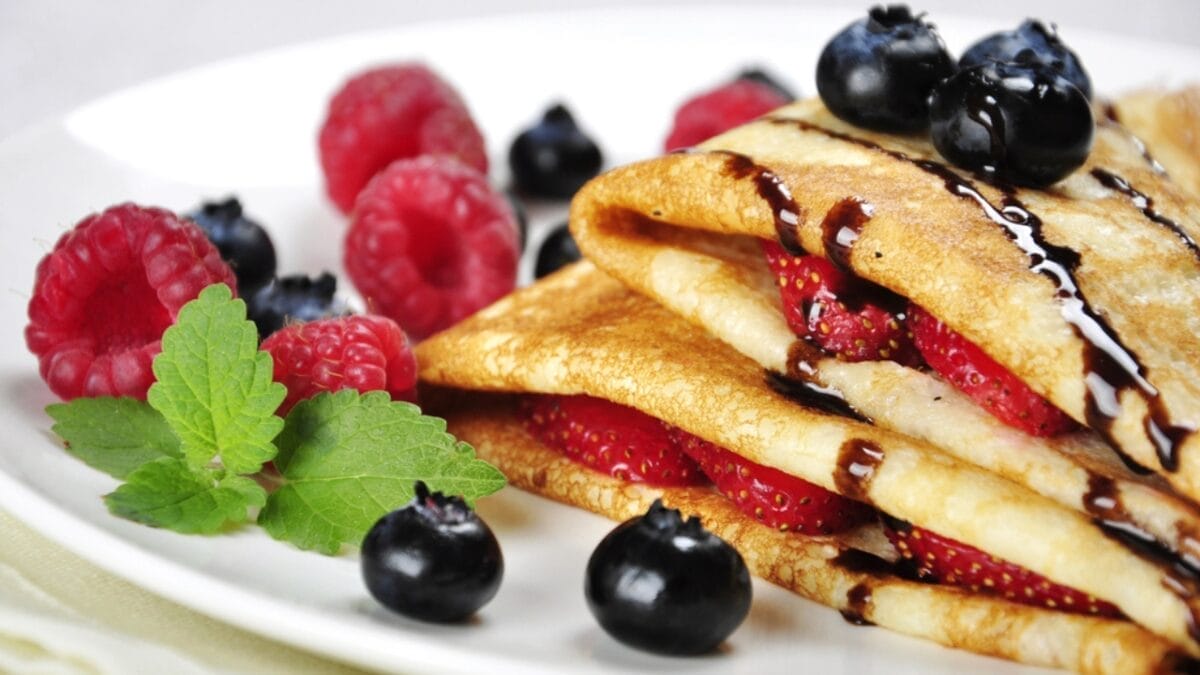 Where to Find the Best Cheap Breakfast in Every State 40 Where to Find the Best Cheap Breakfast in Every State - Pennsylvania crepe style pancakes dp11805900