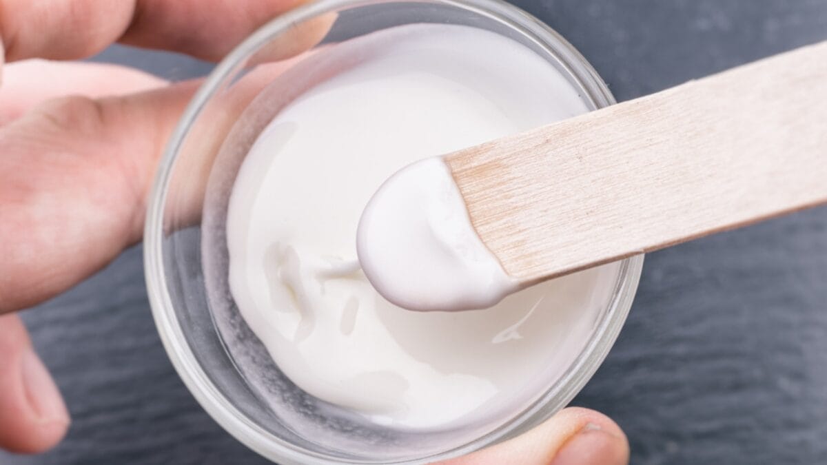 The Secret to Reviving Your Baking Sheets is a Common Medicine Cabinet Staple 4 The Secret to Reviving Your Baking Sheets is a Common Medicine Cabinet Staple - baking soda paste ss749593555