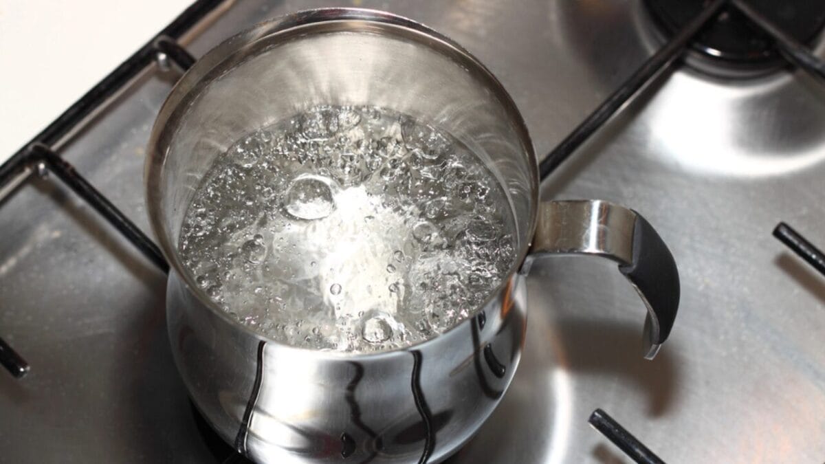 Conquering Crabgrass: Winning the War on Weeds 7 Conquering Crabgrass: Winning the War on Weeds - boiling water dp9231699