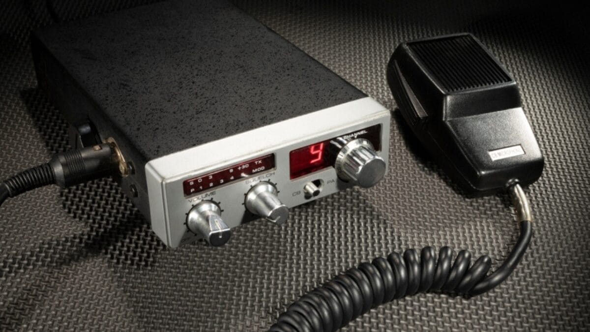 19 Things Every Household in the 70s Had That No One Has Today 21 19 Things Every Household in the 70s Had That No One Has Today - cb radio ss2202573747