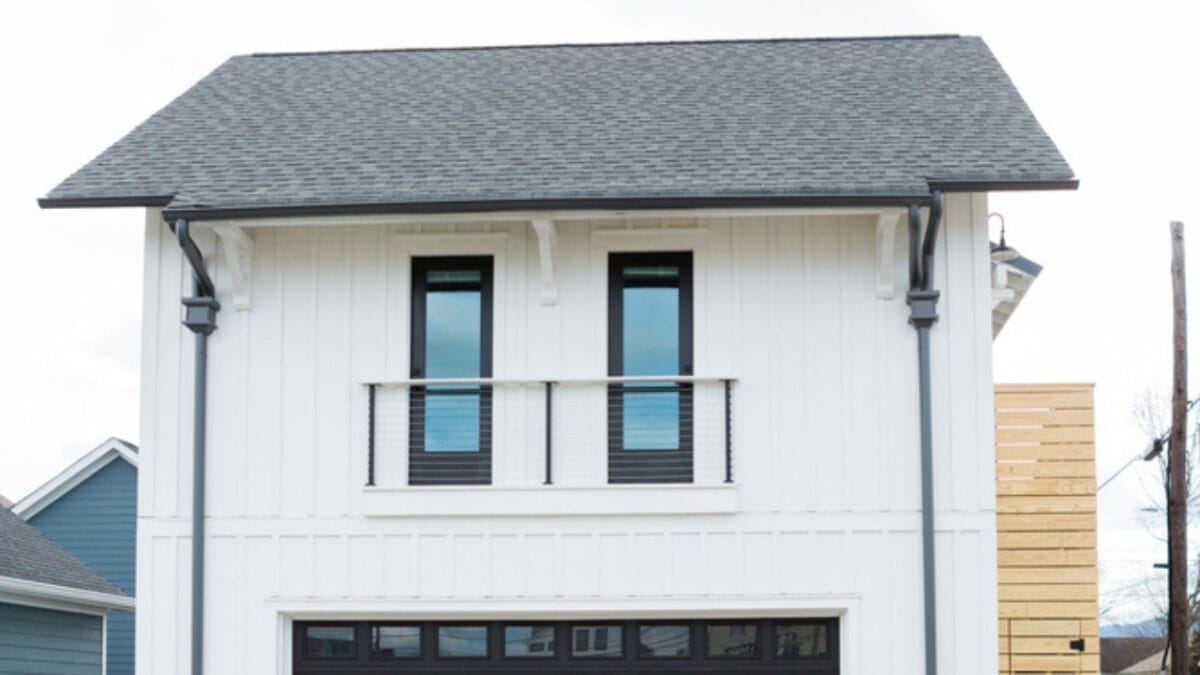 15 Tiny Homes That Prove Small Living Can Be Luxurious 7 15 Tiny Homes That Prove Small Living Can Be Luxurious - chattanooga house ss1655978818