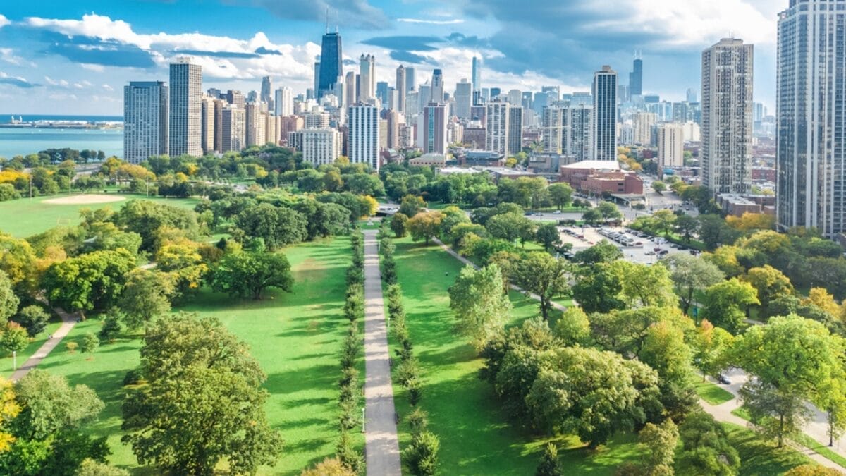 2024’s Most Affordable Cities for First-Time Home Buyers 4 2024’s Most Affordable Cities for First-Time Home Buyers - chicago illinois ss1814322713