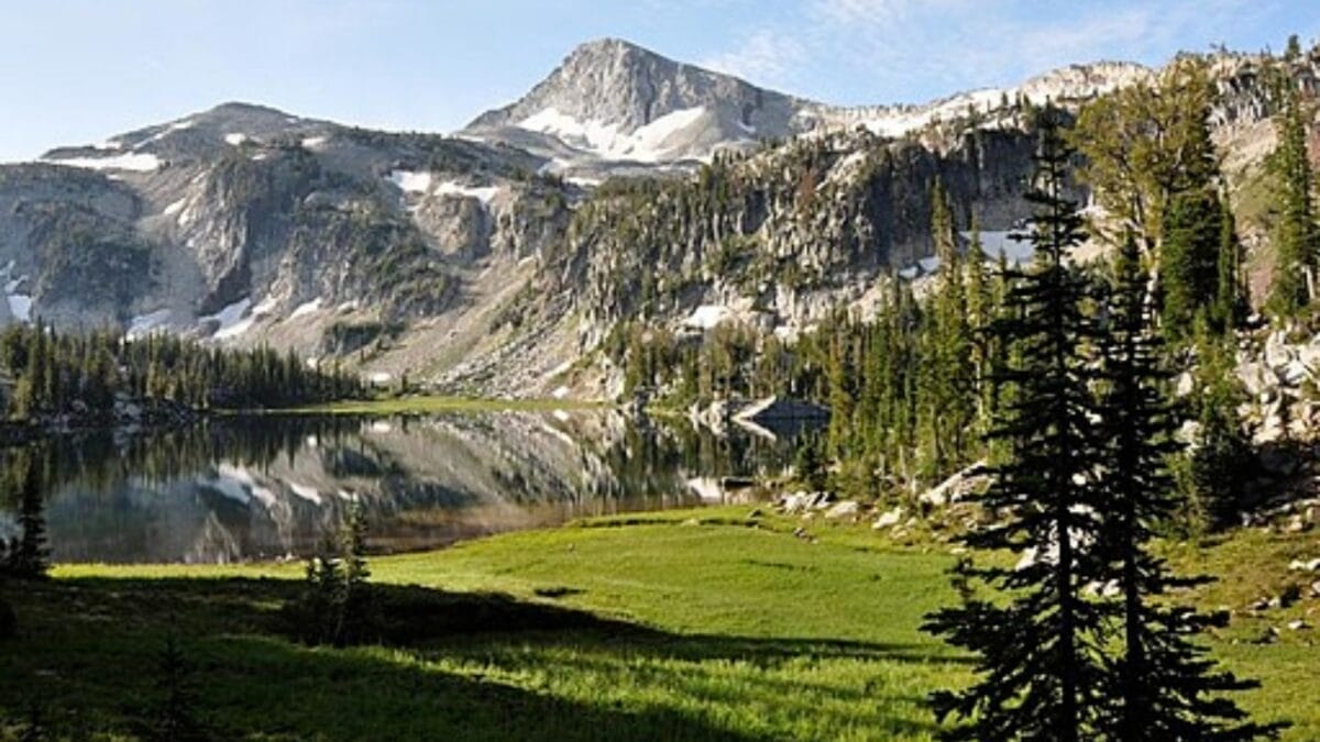 The Most Isolated, Off-the-Grid Spots in Each U.S. State You’ll Want to Visit 38 The Most Isolated, Off-the-Grid Spots in Each U.S. State You’ll Want to Visit - eagle cap wilderness wc