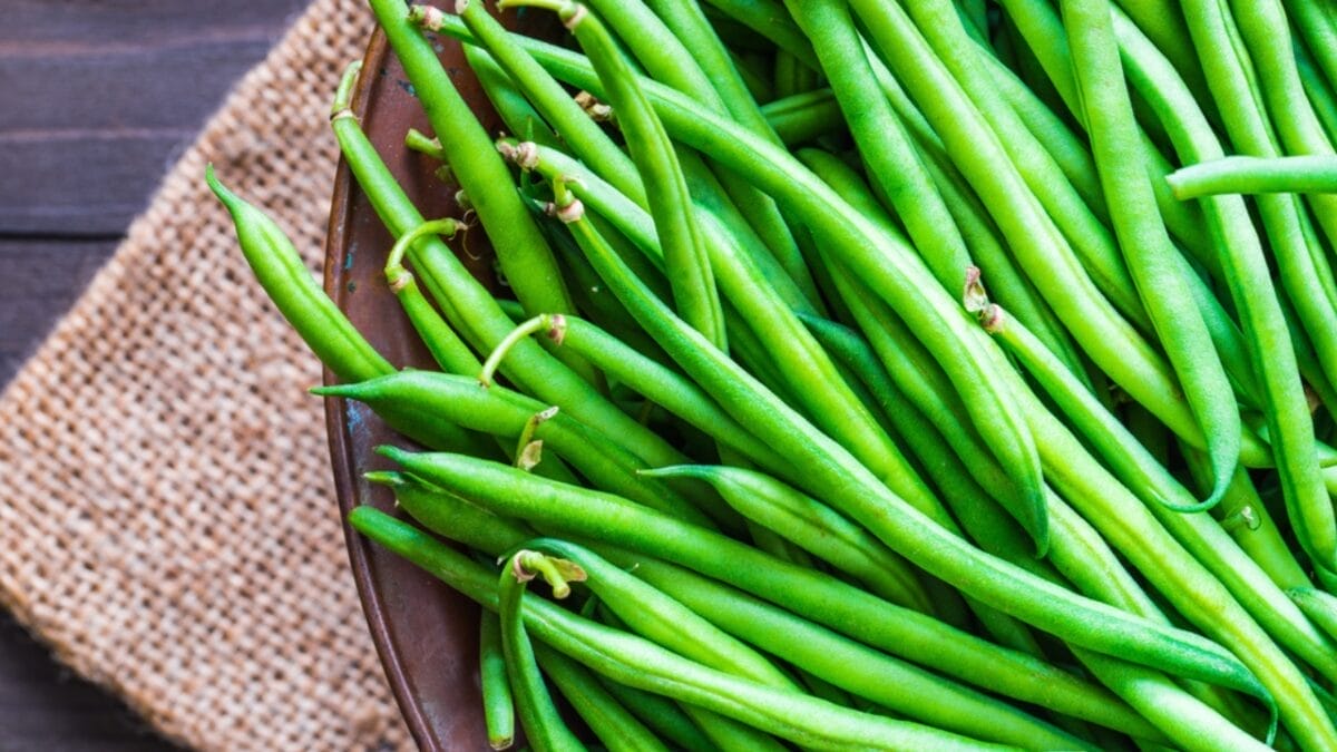 EWG’s 2024 Fruit & Veggie Dirty Dozen (Highest in Pesticides) & Clean 15 Lists - green beans ss287802014