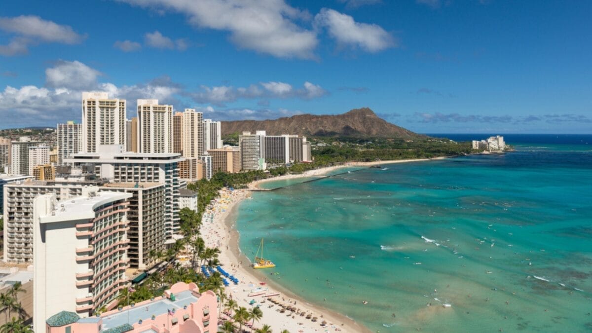 The 4 U.S. States Where Rattlesnakes Simply Don’t Exist - hawaii dp27048889