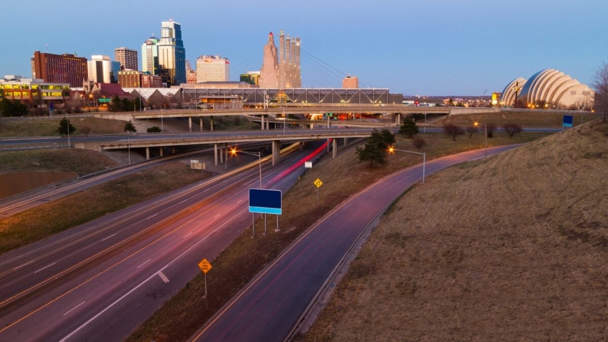 Watch Out for Scorpions in These 29 States - kansas city missouri road dp65324029