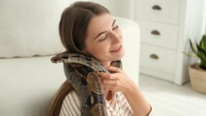 12 Unusual Pets People Adore Beyond Cats & Dogs 1 12 Unusual Pets People Adore Beyond Cats & Dogs - owner with pet ss1658354467