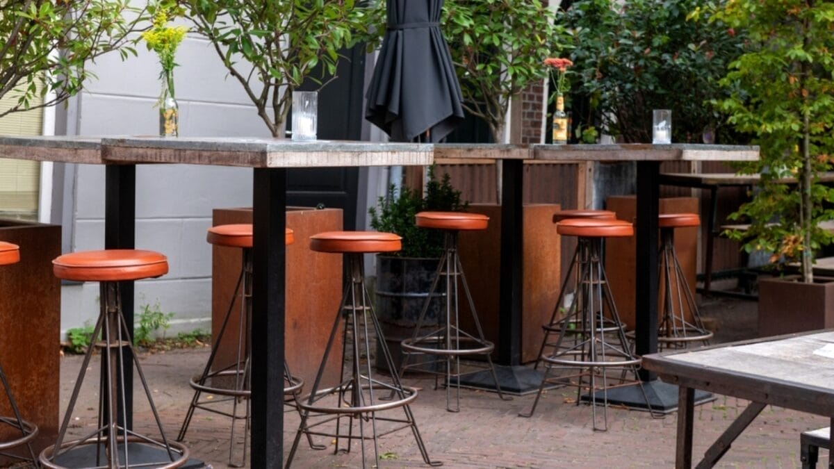 15 Things You Can Do to Upgrade Your Patio for the Summer 11 15 Things You Can Do to Upgrade Your Patio for the Summer - patio minibar ss2442324415