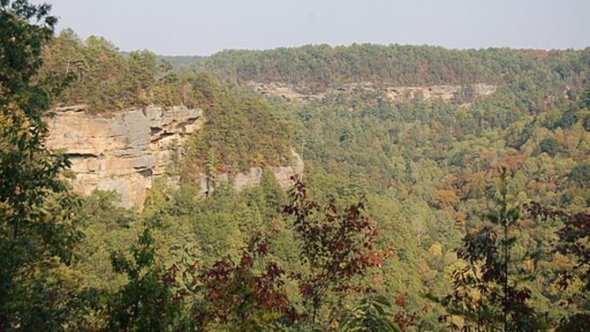 The Most Isolated, Off-the-Grid Spots in Each U.S. State You’ll Want to Visit 18 The Most Isolated, Off-the-Grid Spots in Each U.S. State You’ll Want to Visit - red river gorge scenic byway wc