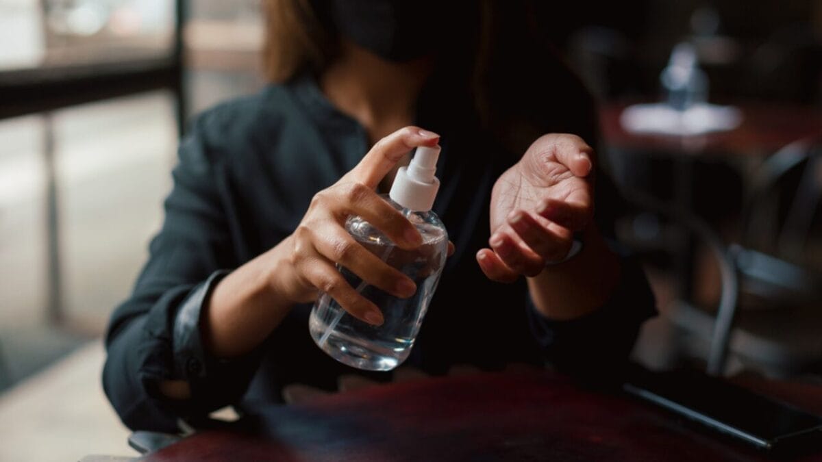 These 15 Household Items Can Change the Way You Do Laundry 16 These 15 Household Items Can Change the Way You Do Laundry - rubbing alcohol spray dp409329954