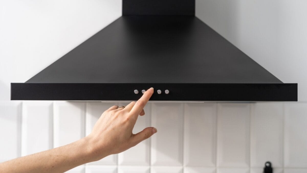 The Dangers of Gas Stoves: Why It's Time to Rethink Your Kitchen Appliances 5 The Dangers of Gas Stoves: Why It's Time to Rethink Your Kitchen Appliances - ventilation in kitchen ss2080928035