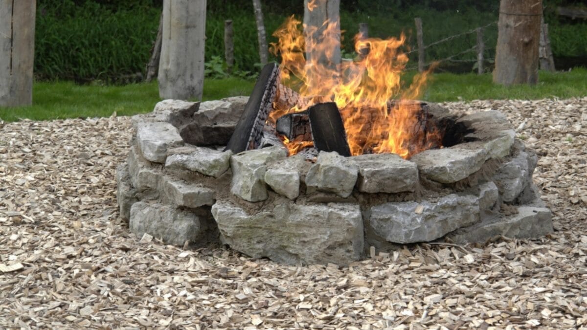20 Ways to Use Wood Chips in Your Garden & Homestead 11 20 Ways to Use Wood Chips in Your Garden & Homestead - wood chip fire dp7641274