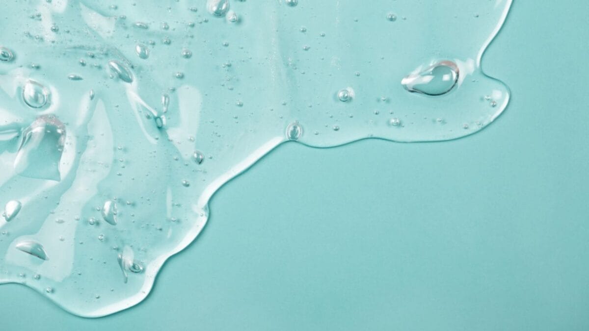 15 Simple Ways to Prevent Birds from Nesting Around Your House 7 15 Simple Ways to Prevent Birds from Nesting Around Your House - Apply Bird Gel dp324846678