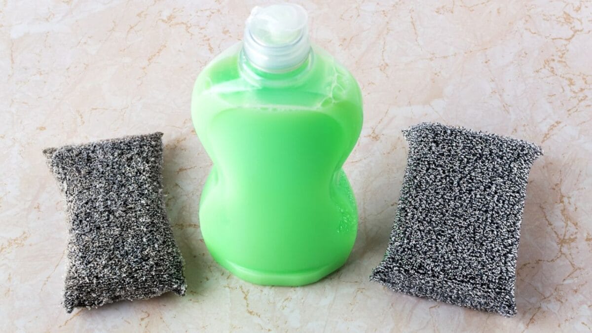 Cloudy Glassware: Why It Happens & How To Fix It 7 Cloudy Glassware: Why It Happens & How To Fix It - Commercial Glassware Cleaner dp352581388