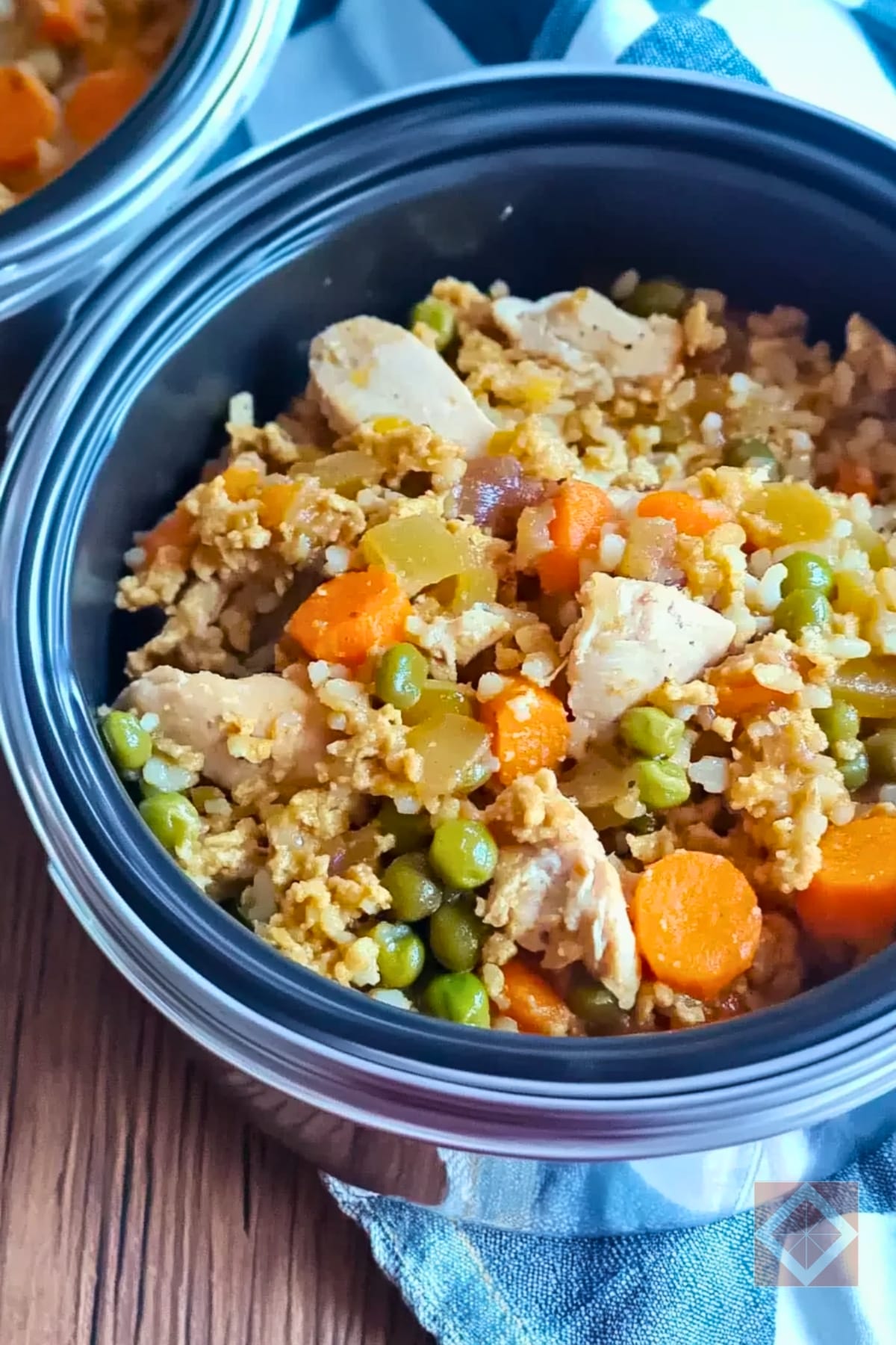 Ditch the Kibble: Easy Crockpot Chicken Homemade Dog Food Recipe 2 Ditch the Kibble: Easy Crockpot Chicken Homemade Dog Food Recipe - Crockpot Chicken Homemade Dog Food pin 1 midia