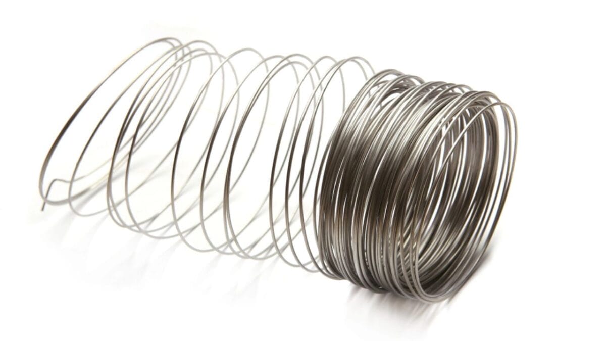 15 Simple Ways to Prevent Birds from Nesting Around Your House 12 15 Simple Ways to Prevent Birds from Nesting Around Your House - Install Bird Coils dp231810434