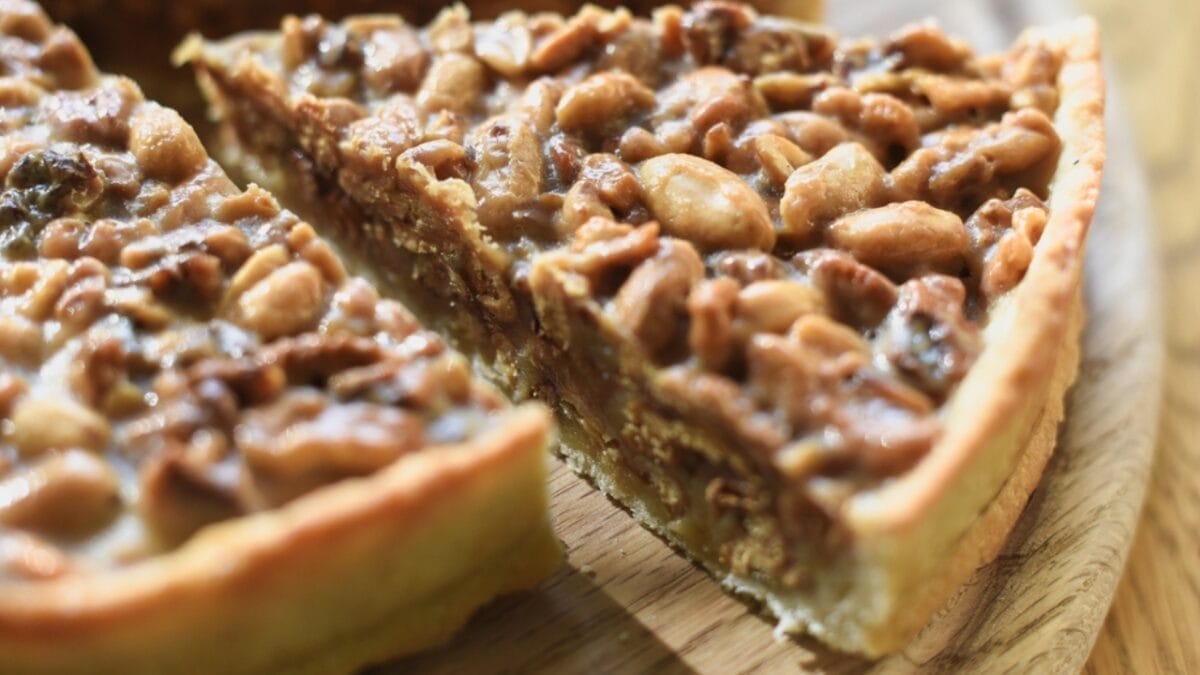 The Perfect Pie for Every State: A Slice of American Flavor 47 The Perfect Pie for Every State: A Slice of American Flavor - Virginia peanut pie ss630038423