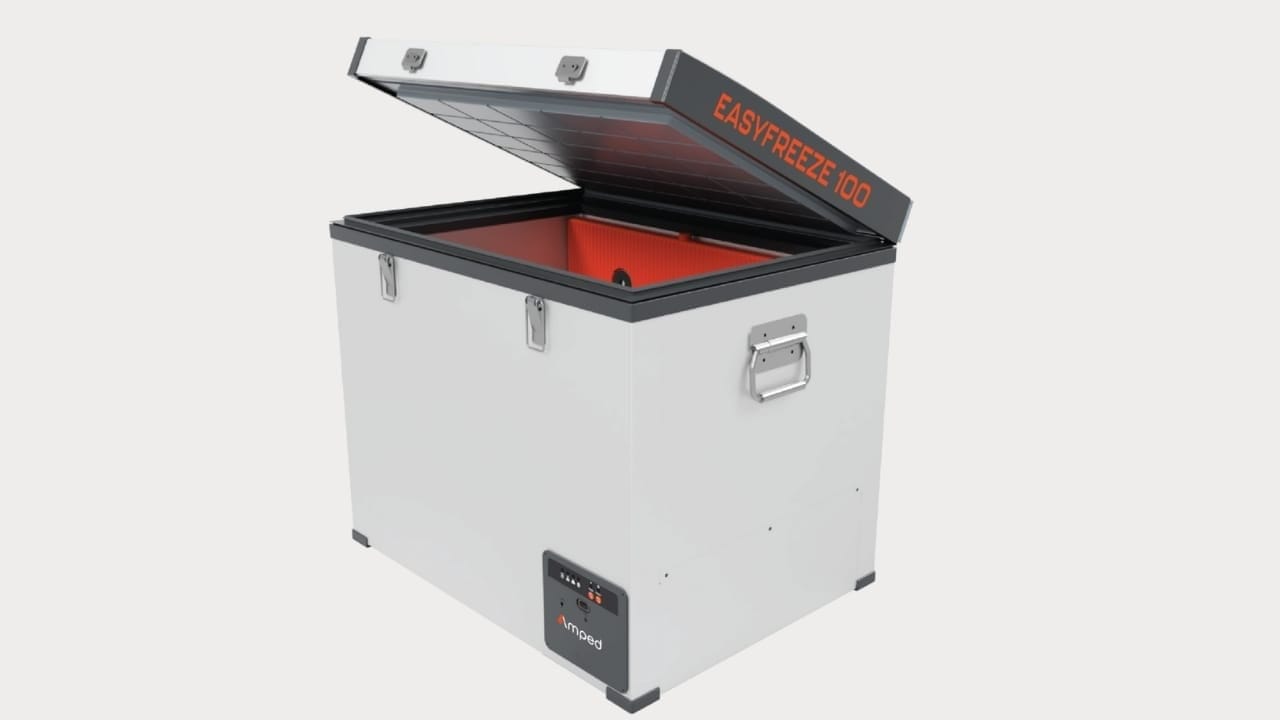 Eco-Friendly Fridge Stays Cool for 40 Hours without Electricity 3 Eco-Friendly Fridge Stays Cool for 40 Hours without Electricity - amped innovations