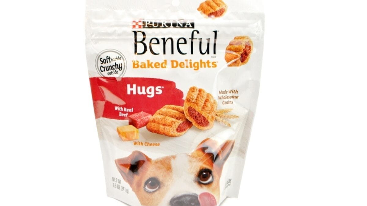17 Dog Treat Brands with Ingredients to Steer Clear Of 8 17 Dog Treat Brands with Ingredients to Steer Clear Of - beneful baked delights treats ss2381004613