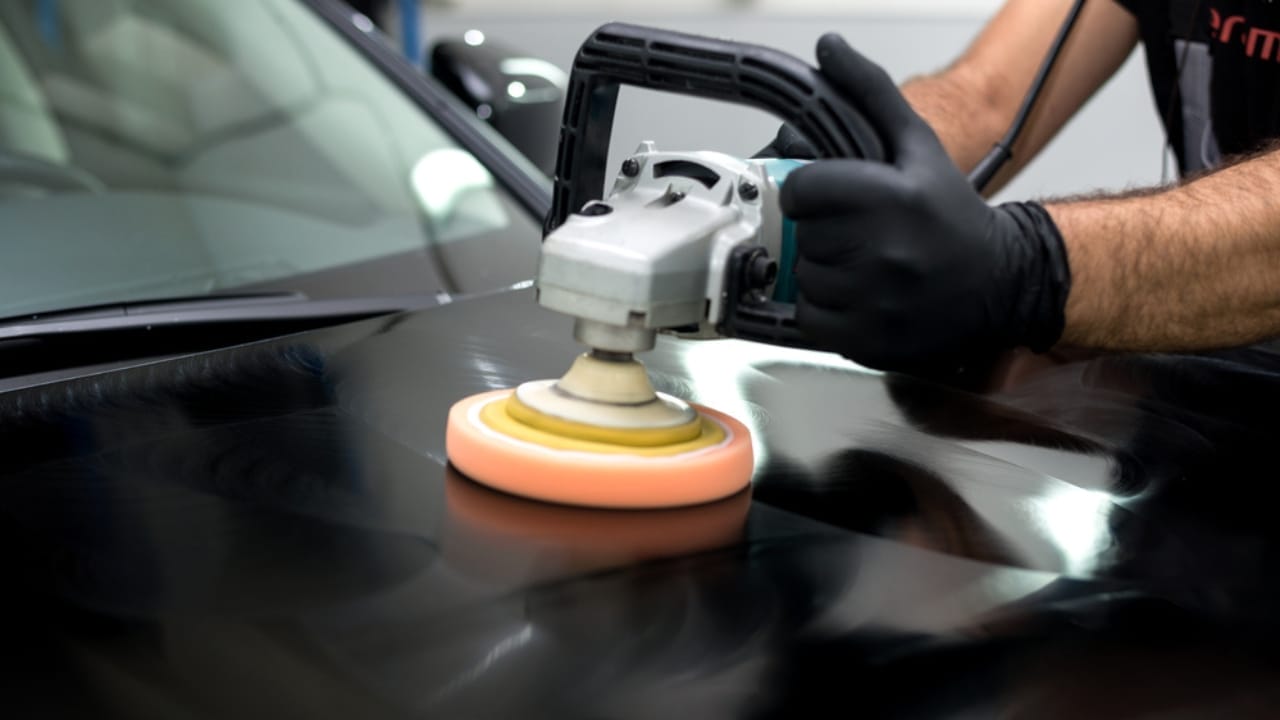 18 Pro-Level Car Cleaning Techniques for a Show-Stopping Vehicle 12 18 Pro-Level Car Cleaning Techniques for a Show-Stopping Vehicle - car polish dp124633944