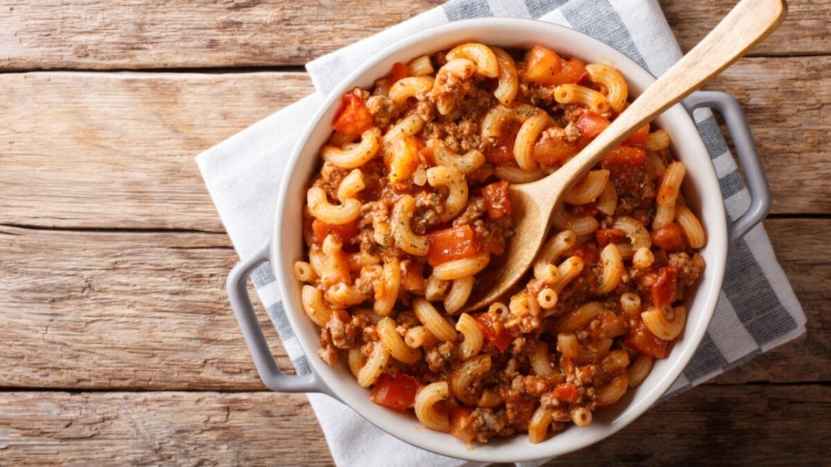 15 Weird, But Wonderful Foods from the 1930s Great Depression 4 15 Weird, But Wonderful Foods from the 1930s Great Depression - chop suey ss1089743681