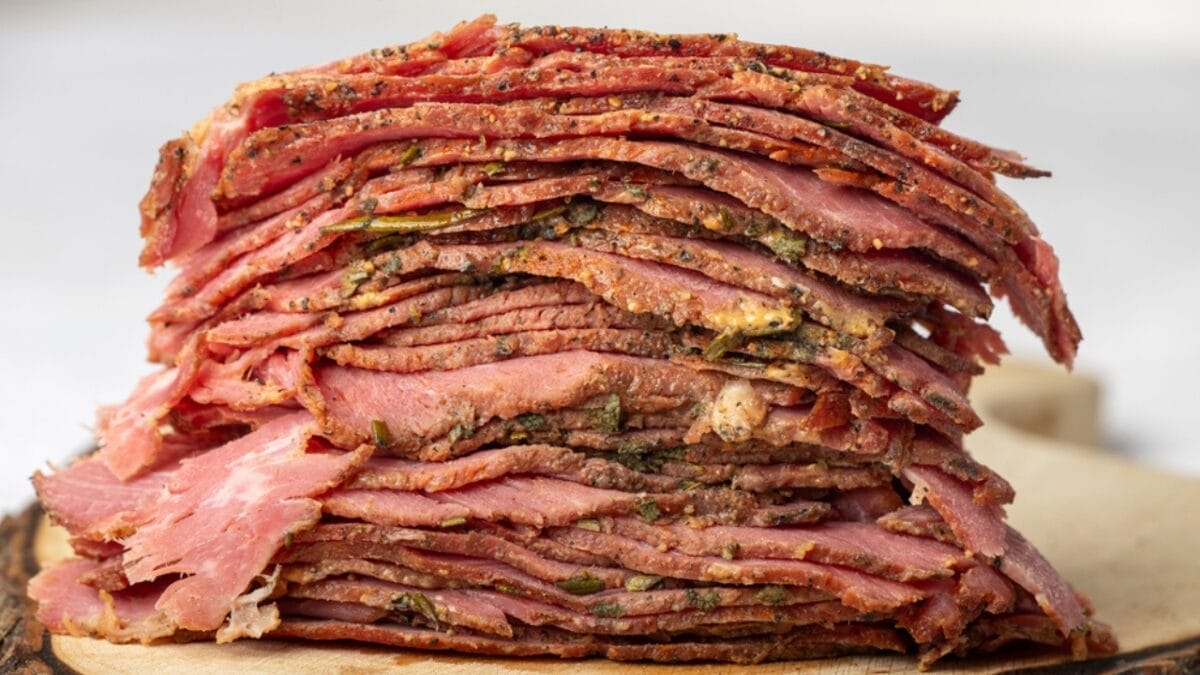 15 Foods in Your Fridge That Spoil Faster Than You Think 11 15 Foods in Your Fridge That Spoil Faster Than You Think - deli meat dp463159612