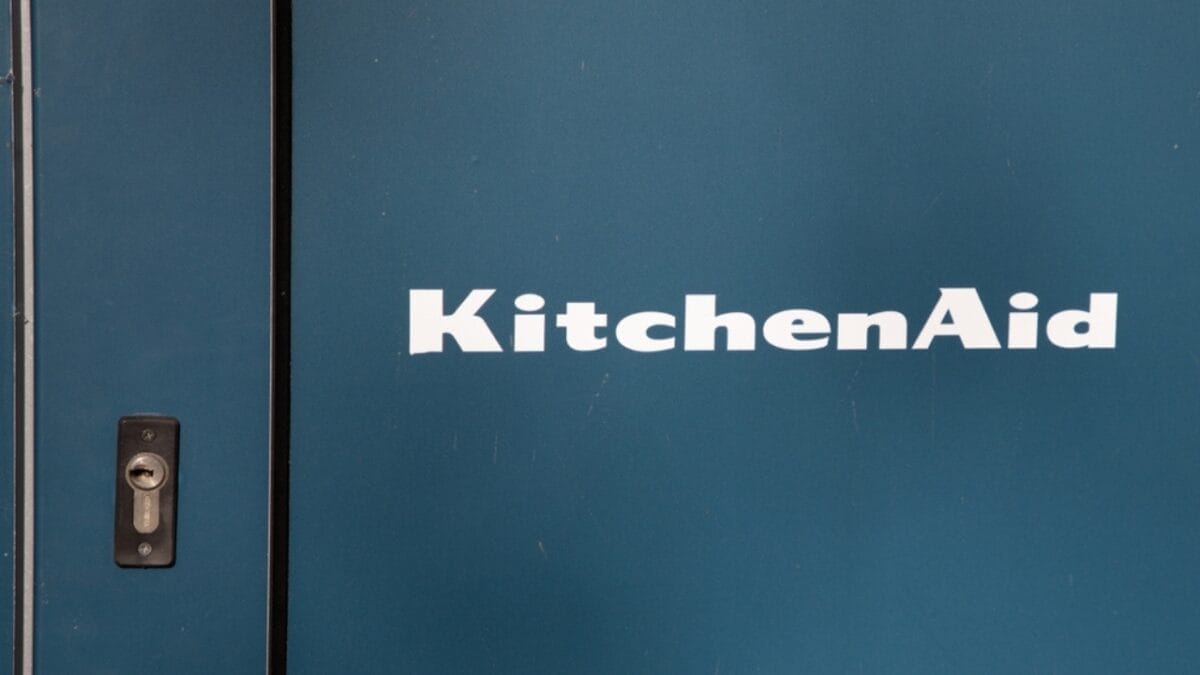 6 Refrigerator Brands You Might Want to Avoid Due to Low Durability & Performance 5 6 Refrigerator Brands You Might Want to Avoid Due to Low Durability & Performance - kitchenaid refridgerator ss2229720111
