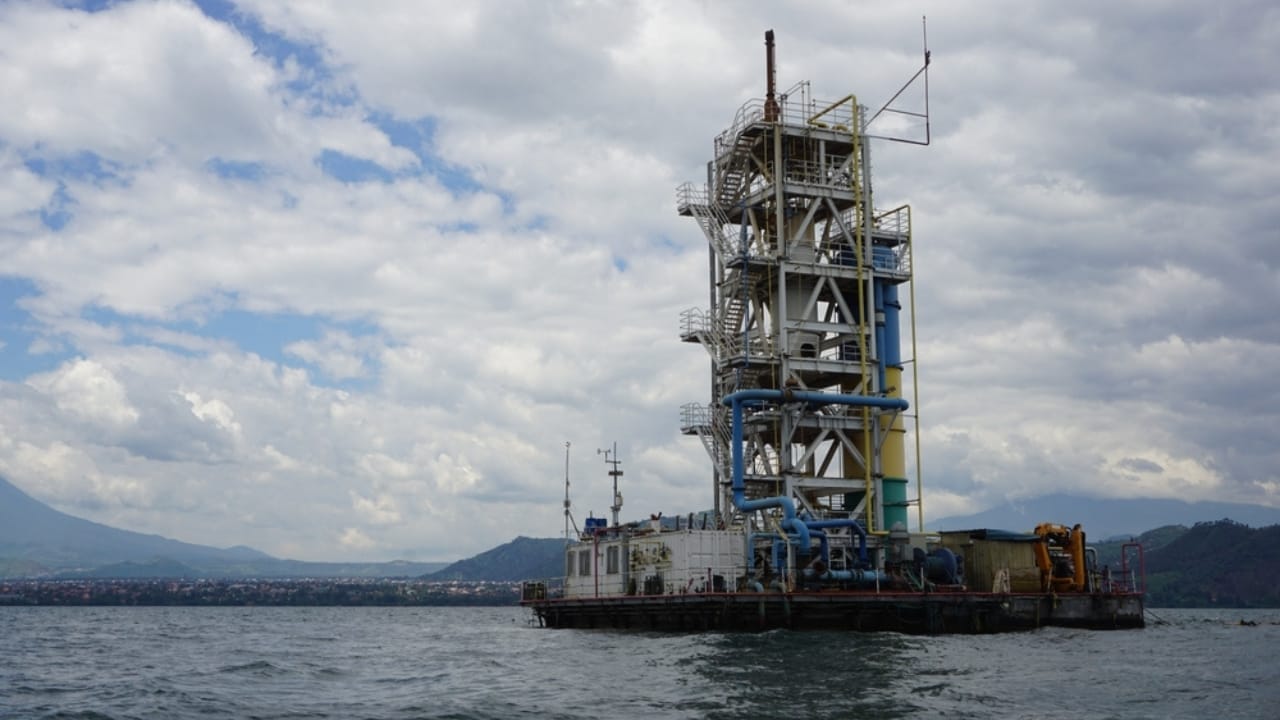 10 Facts About the Risks Lurking Beneath Lake Kivu - lake kivu deadly ss2246379575