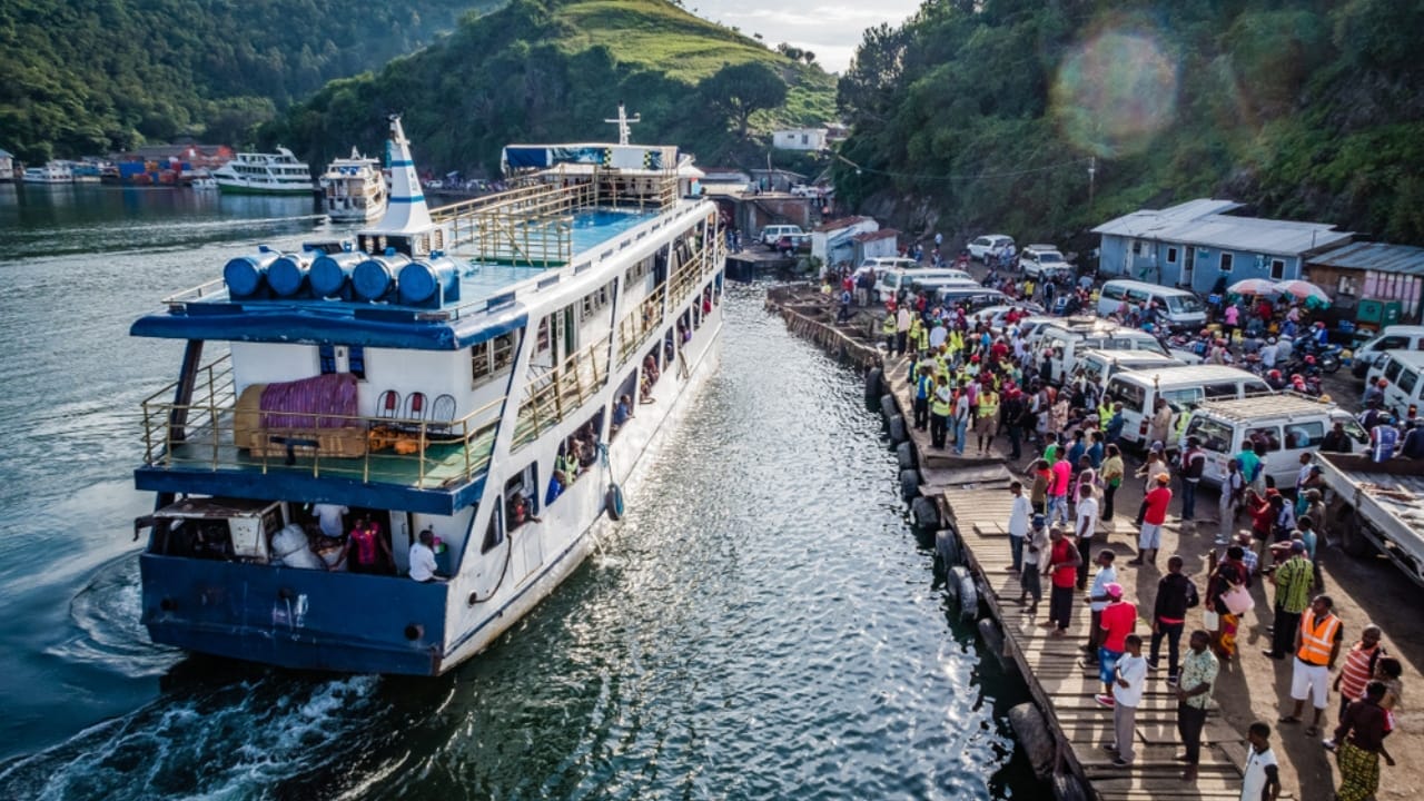 10 Facts About the Risks Lurking Beneath Lake Kivu 11 10 Facts About the Risks Lurking Beneath Lake Kivu - lake kivu international ss1374275105