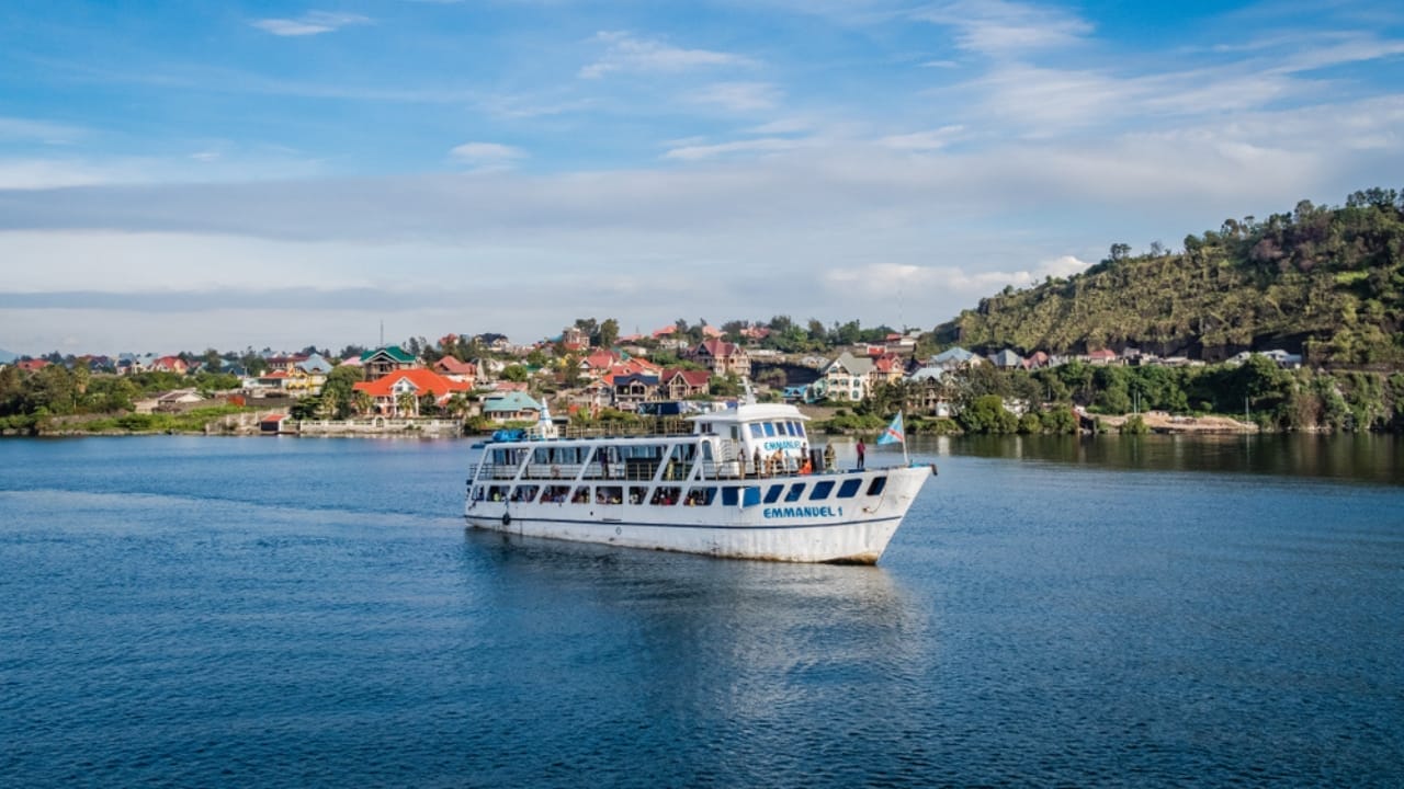 10 Facts About the Risks Lurking Beneath Lake Kivu 9 10 Facts About the Risks Lurking Beneath Lake Kivu - lake kivu safety ss1374275108