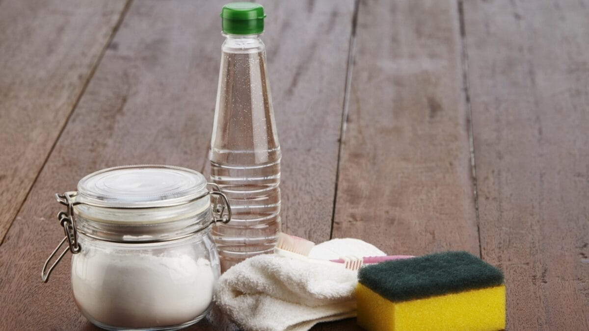 10 Easy Steps to a Sparkling Clean Shower Head 2 10 Easy Steps to a Sparkling Clean Shower Head - materials ss539700103