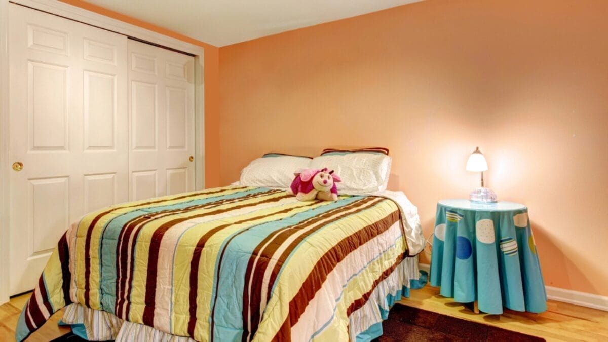 10 Paint Colors That Make Your House Look Dated & What to Use Instead 7 10 Paint Colors That Make Your House Look Dated & What to Use Instead - peach color dp47642067