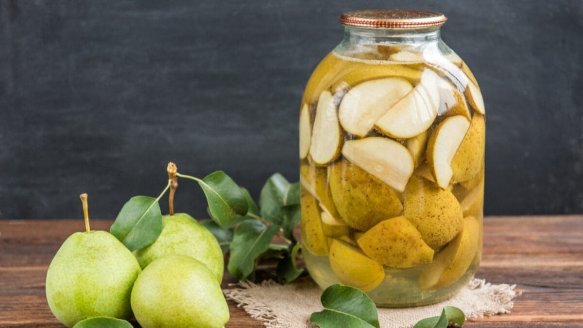 15 Foods You Can Easily Canned at Home Using the Boiling Water Method 9 15 Foods You Can Easily Canned at Home Using the Boiling Water Method - pears dp428355686