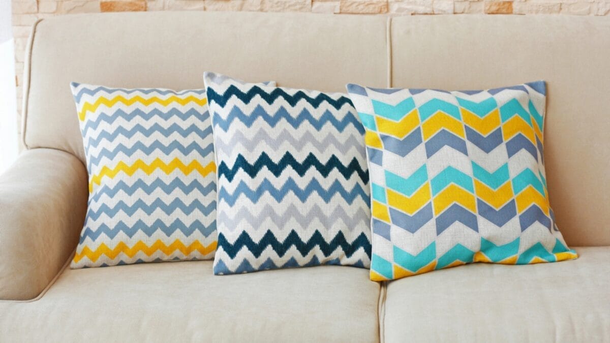 Is Your Home Feeling Cramped? 12 Design Blunders That are to Blame - pillow print dp114124344