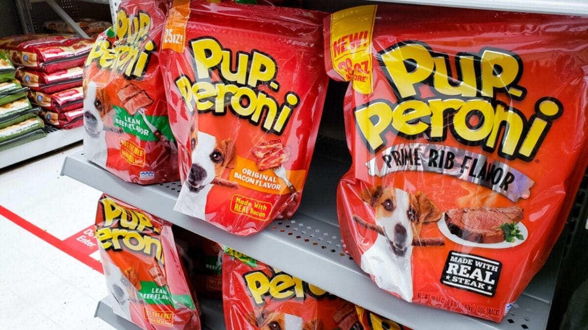 17 Dog Treat Brands with Ingredients to Steer Clear Of 4 17 Dog Treat Brands with Ingredients to Steer Clear Of - pup peroni treats ss1778235047