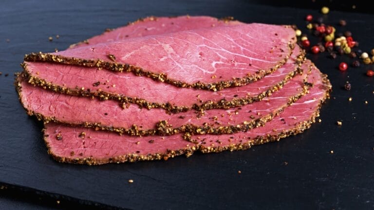 Why Your Roast Beef Has Rainbow Spots: The Science Explained 5 Why Your Roast Beef Has Rainbow Spots: The Science Explained - roast beef deli meat dp115511766