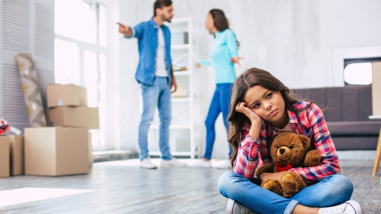 Frequent Childhood Relocations Linked to Higher Depression Rates in Later Life - sad girl moving home dp332354840