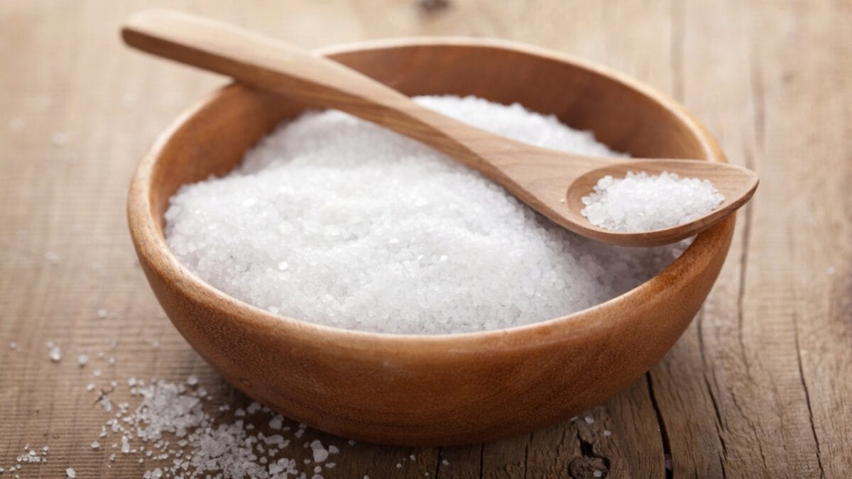 18 Foods to Stock in a Survival Pantry for 20+ Years 4 18 Foods to Stock in a Survival Pantry for 20+ Years - salt dp14857645